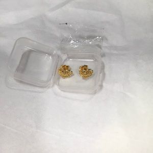 COPY - Awesome 24K gold Owl stud earrings!!